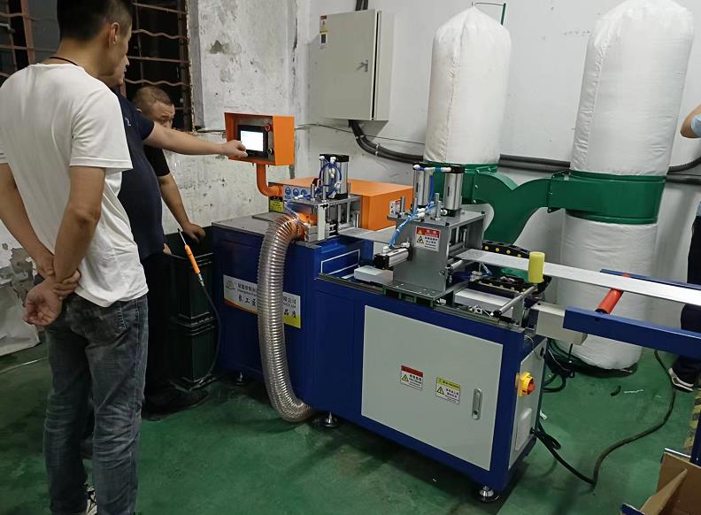 SDY-Q350全自動切鋁機(jī)